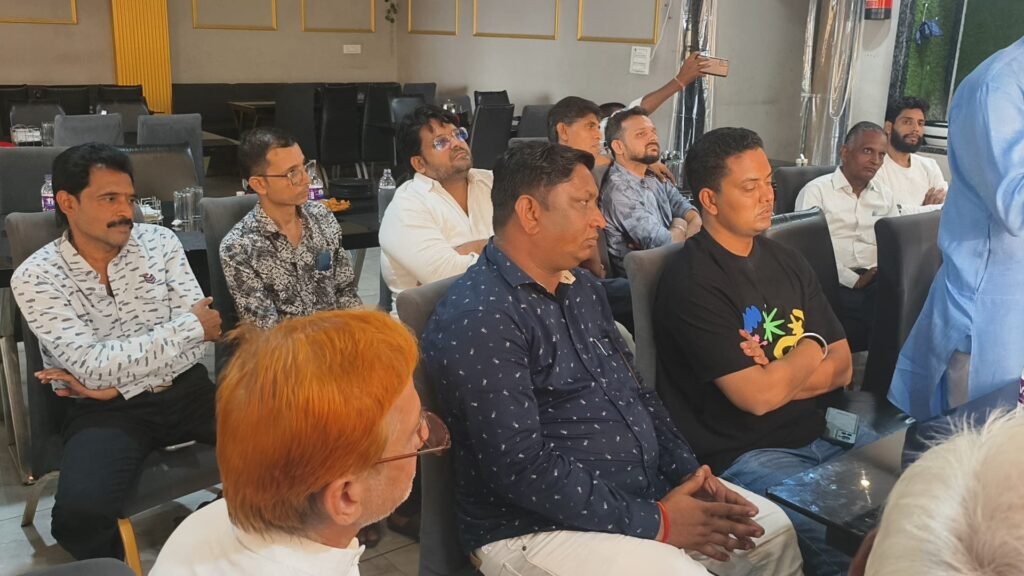 अनमोल होटल में मनाया थांदला के पत्रकारों ने हिन्दी पत्रकारिता दिवस, जिले में पहली बार वृहद रूप से मनाया गया हिन्दी पत्रकारिता दिवस | New India Times