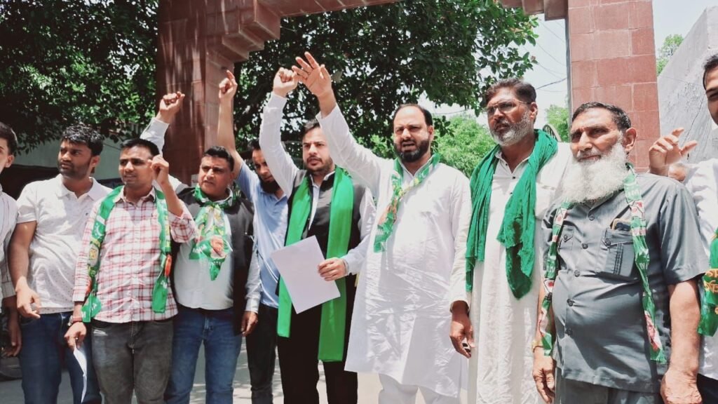 ईद उल अज़हा के मौके पर साफ सफाई बिजली पानी की व्यवस्था की मांग | New India Times