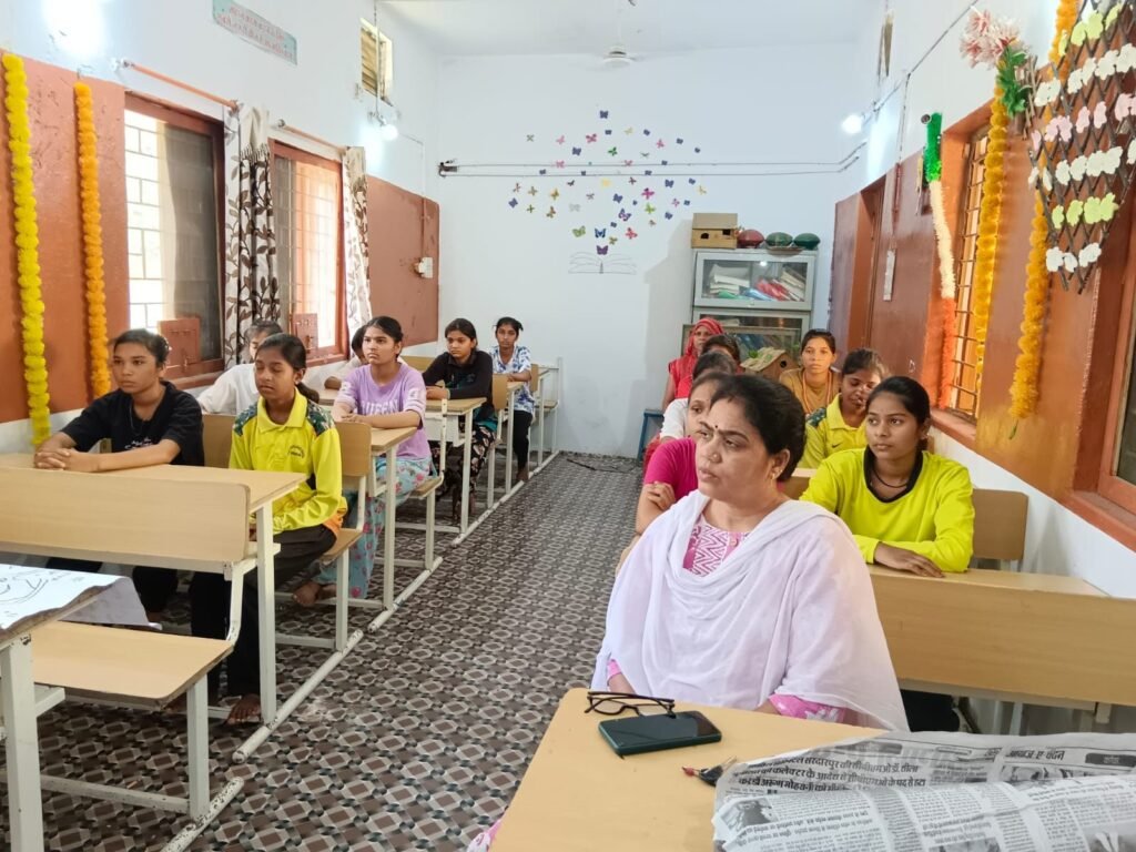 "झाबुआ में बच्चों ने लिया नशा मुक्ति का संकल्प, चित्रकला व निबंध प्रतियोगिता के जरिए दिया जागरूकता का संदेश" | New India Times