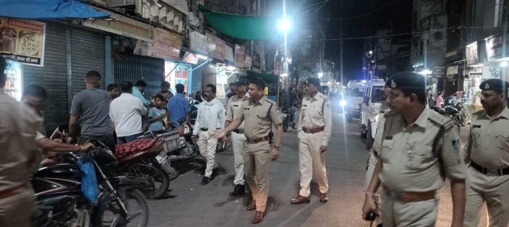 कोतवाली इलाके की सुख शांति के लिए CSP के नेतृत्व में फुट पेट्रोलिंग | New India Times