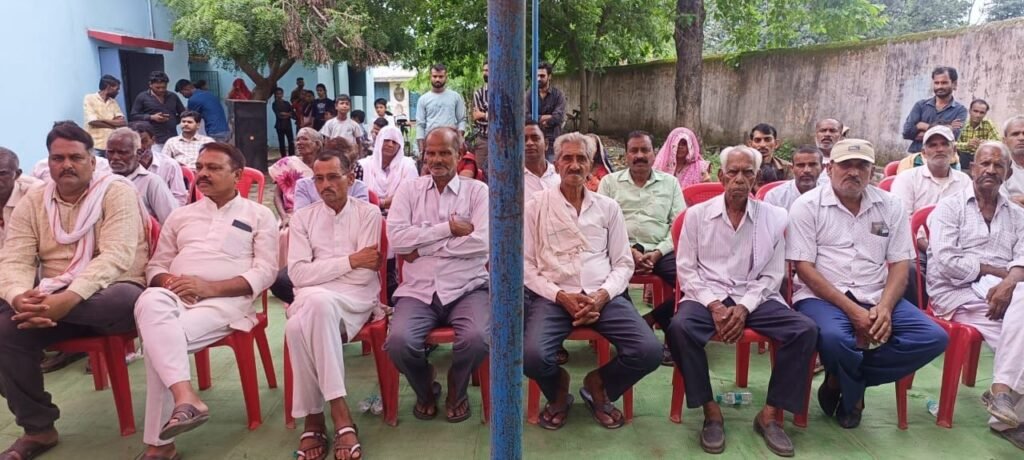 शिक्षक भगवानदास सोनी के विदाई समारोह में उमड़ा जनसैलाब, भावुक माहौल में दी विदाई | New India Times