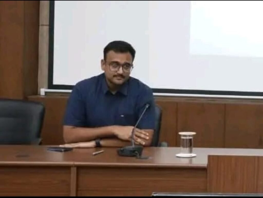 शासकीय लापरवाही पर बड़ी कार्रवाई: पंचायत सचिव सुखचैन सिंह धुर्वे सेवा से बर्खास्त 2 शासकीय लापरवाही पर बड़ी कार्रवाई: पंचायत सचिव सुखचैन सिंह धुर्वे सेवा से बर्खास्त | New India Times