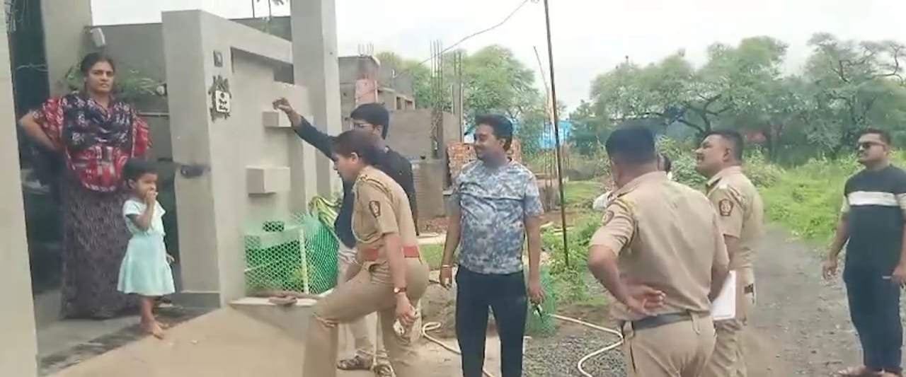 बड़ी उमरी में चोरों का आतंक: तीन घरों से नकदी-जेवरात के साथ प्याज का बोरा भी ले उड़े | New India Times