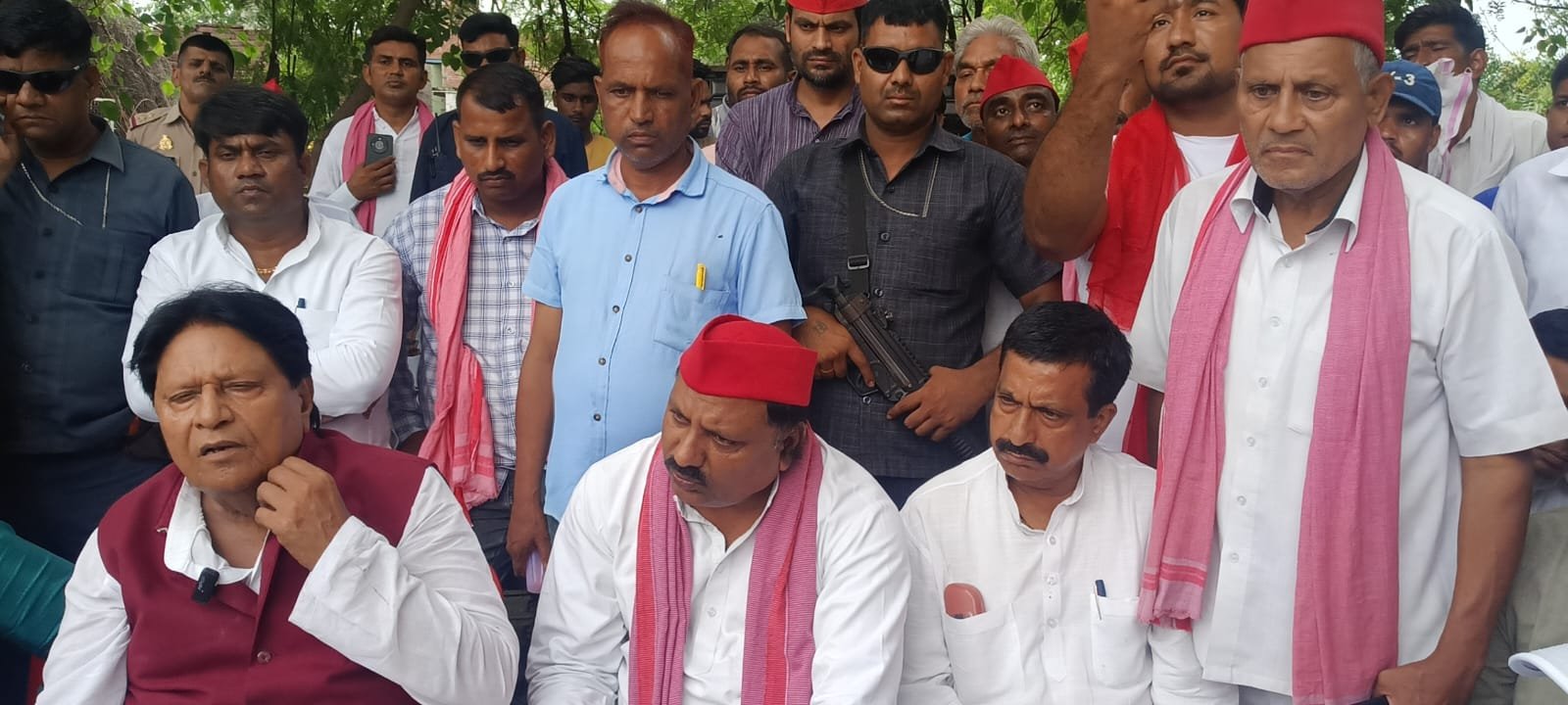 दलित उत्पीड़न पर गरजे राम जी लाल सुमन: समाजवादी पार्टी देगी आंदोलन का जवाब | New India Times