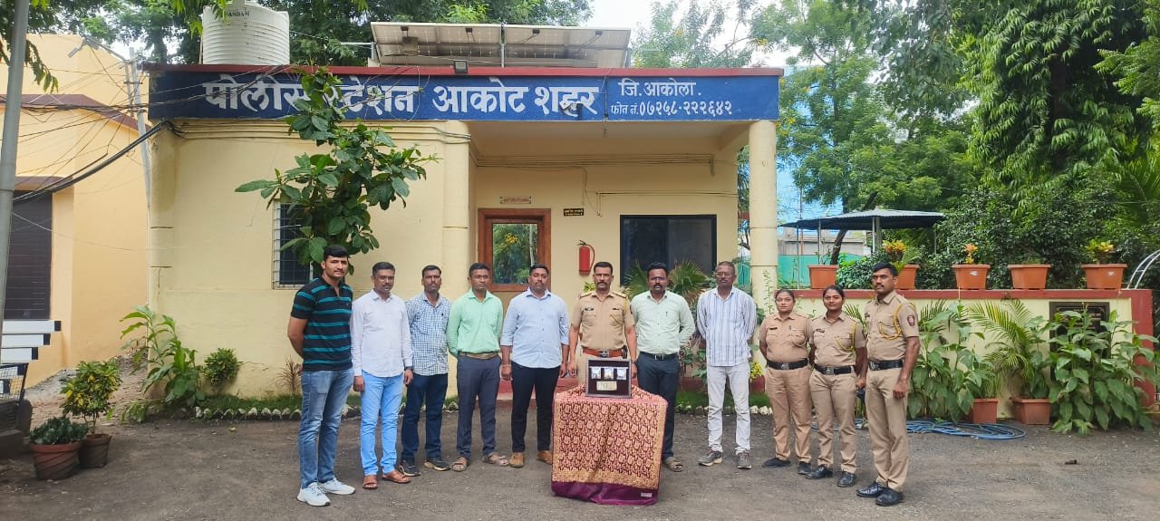 तेल्हारा बस चोरी कांड का खुलासा: अकोट पुलिस ने महिला आरोपी को धर दबोचा, लाखों के आभूषण बरामद | New India Times