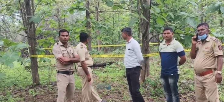पातुर के जंगल में अर्ध-दफन सड़ा-गला शव मिलने से सनसनी, हत्या की आशंका | New India Times