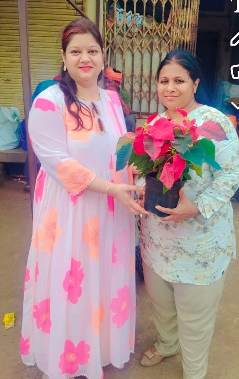 नारी शक्ति ने दिया पर्यावरण संरक्षण का संदेश पौधा भेंट कर मनाया “गिफ्ट ए प्लांट (Gift a Plant)” कार्यक्रम 1 नारी शक्ति ने दिया पर्यावरण संरक्षण का संदेश पौधा भेंट कर मनाया “गिफ्ट ए प्लांट (Gift a Plant)” कार्यक्रम | New India Times
