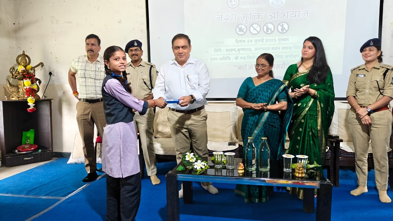 नशा युवाओं के भविष्य का सबसे बड़ा शत्रु है: पुलिस कप्तान श्री पदम विलोचन शुक्ला | New India Times