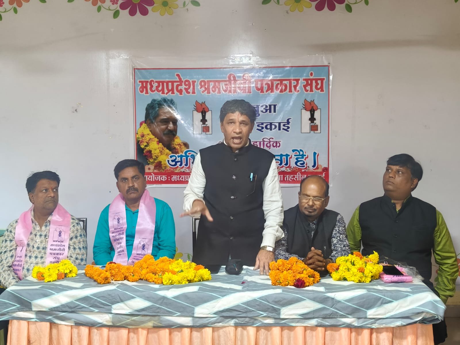 श्रमजीवी पत्रकार संघ के संभागीय अध्यक्ष आलोक अकेला का भव्य स्वागत, पत्रकार हितों के प्रति जताई गई प्रतिबद्धता | New India Times