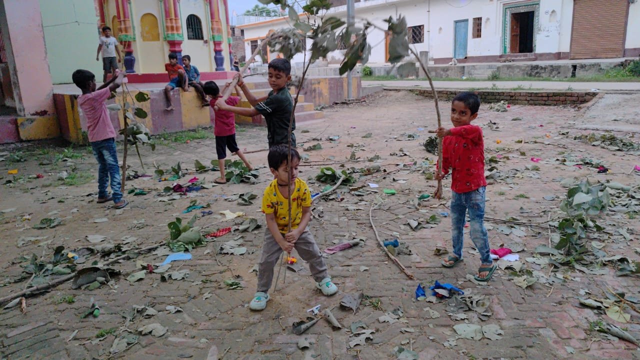 हर्षोल्लास के साथ मनाई गई नागपंचमी व देखने को मिला हापा मेले की मीठी जलेबी का स्वाद 1 हर्षोल्लास के साथ मनाई गई नागपंचमी व देखने को मिला हापा मेले की मीठी जलेबी का स्वाद | New India Times