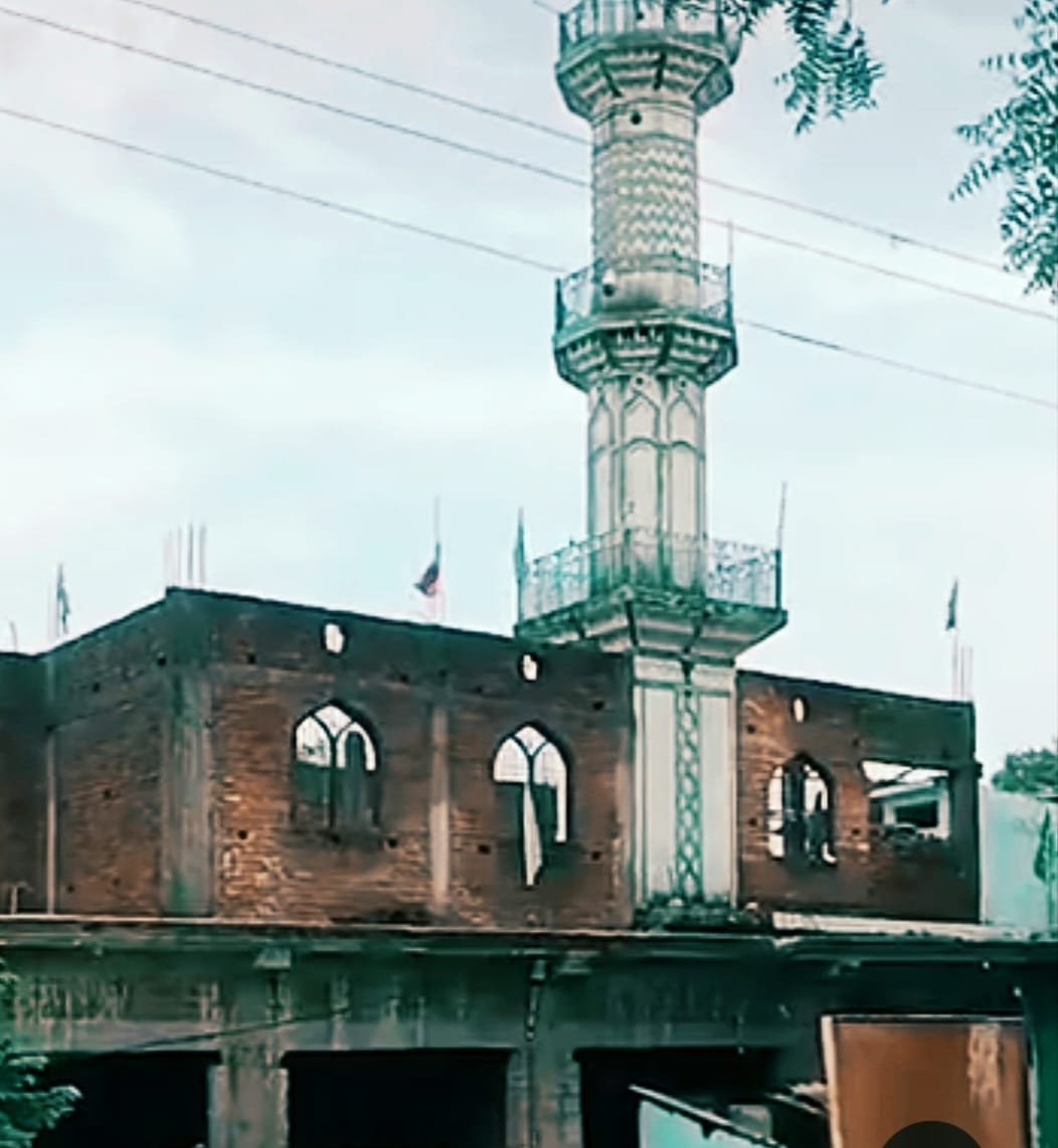 जबलपुर मस्जिद विवाद फिर गरमाया: कोर्ट केस के बीच कलेक्टर के खिलाफ हिंदू संगठनों का प्रदर्शन | New India Times