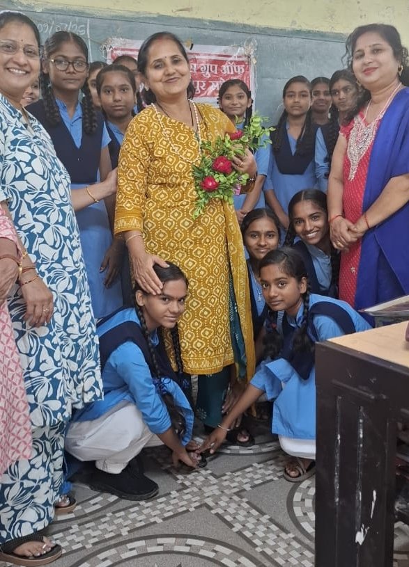 जायंट्स वेलफेयर फाउंडेशन ने सावित्रीबाई फुले शासकीय कन्या उमावि में मनाया गुरु पूर्णिमा उत्सव | New India Times