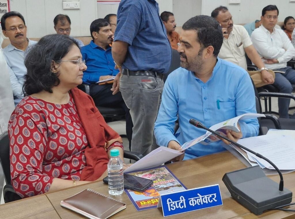 भोपाल में निजी स्कूलों की कमीशनखोरी का मामला पहुँचा जनसुनवाई में | New India Times