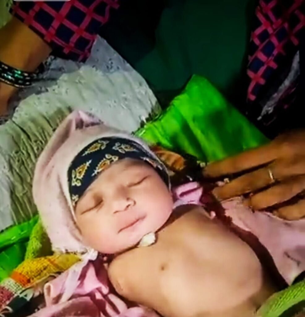 हाथों और एक पैर के बिना जन्मी बच्ची फातिमा: देवलापुर की रोशनी ने गर्व से चुना जीवन पथ | New India Times