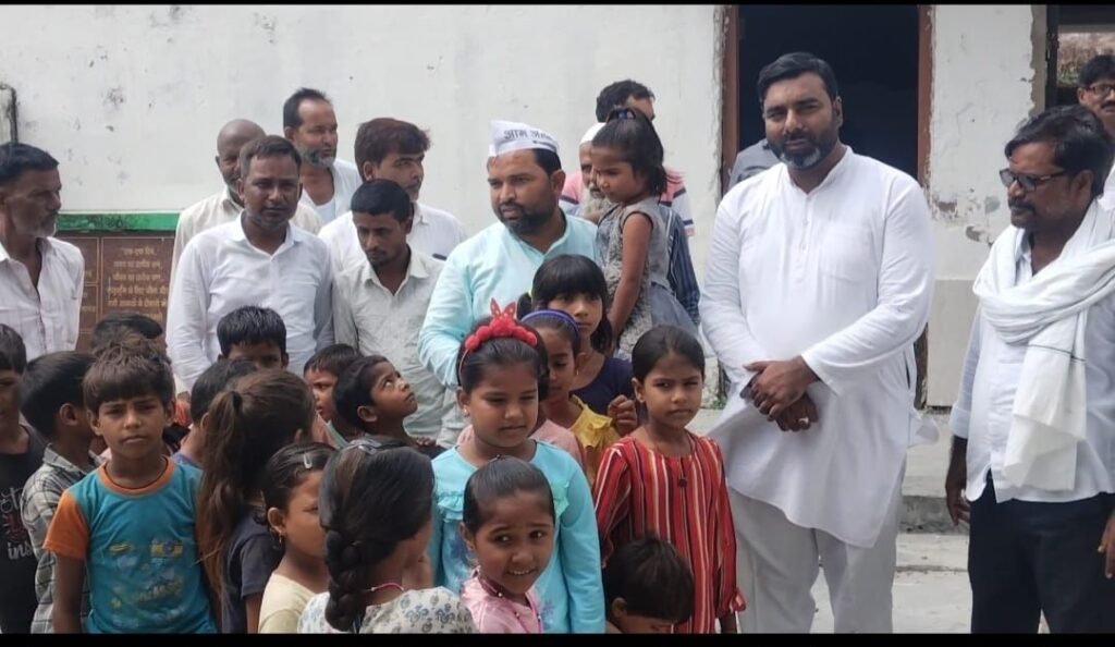 स्कूल बंदी नहीं सहेंगे: इमरान लतीफ ने महतनिया से सरकार को दी चेतावनी | New India Times