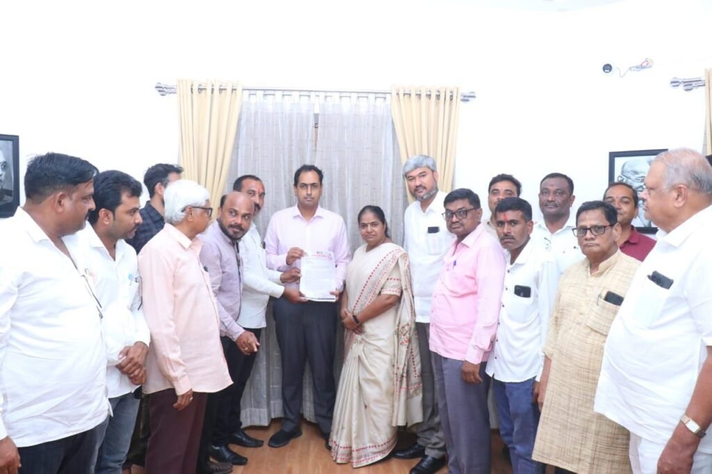 सिर उठा रहा प्रतिगामी विचार: संभाजी ब्रिगेड प्रमुख पर हमला, जलगांव में आंदोलन | New India Times