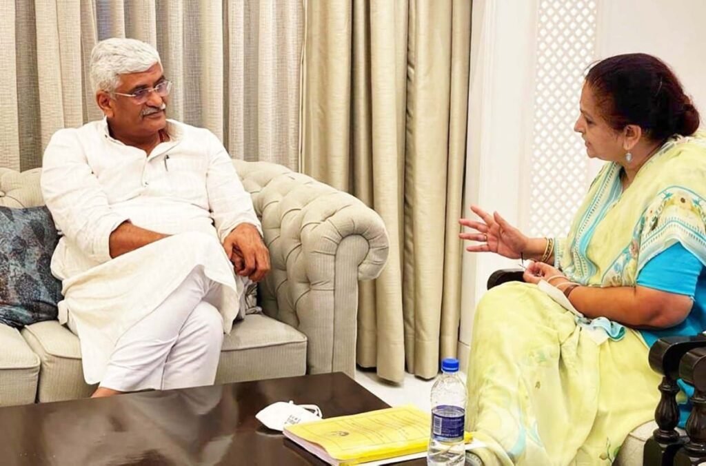 बुरहानपुर विधायक अर्चना चिटनिस दीदी ने जिले में पर्यटन विकास और संभावनाएं हेतु केन्द्रीय संस्कृति व पर्यटन मंत्री गजेन्द्र शेखावत से की मुलाक़ात | New India Times