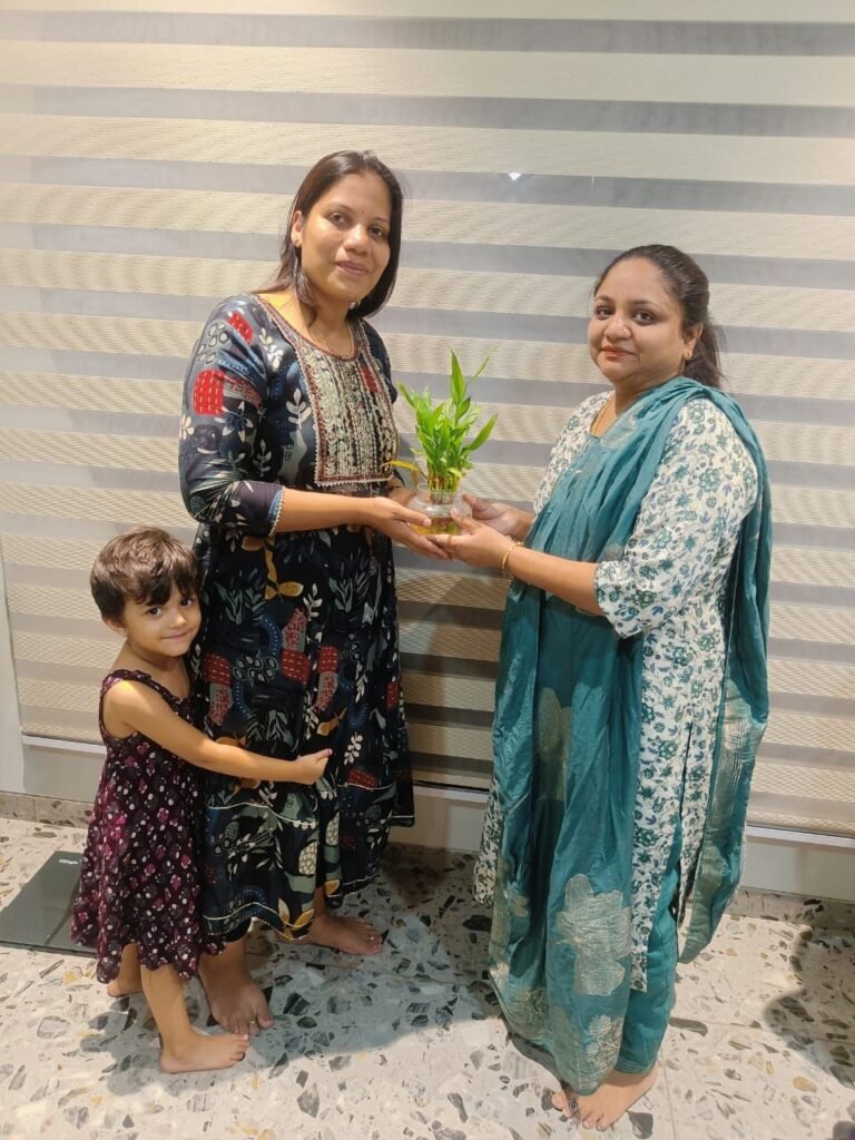 नारी शक्ति ने दिया पर्यावरण संरक्षण का संदेश पौधा भेंट कर मनाया “गिफ्ट ए प्लांट (Gift a Plant)” कार्यक्रम 2 नारी शक्ति ने दिया पर्यावरण संरक्षण का संदेश पौधा भेंट कर मनाया “गिफ्ट ए प्लांट (Gift a Plant)” कार्यक्रम | New India Times