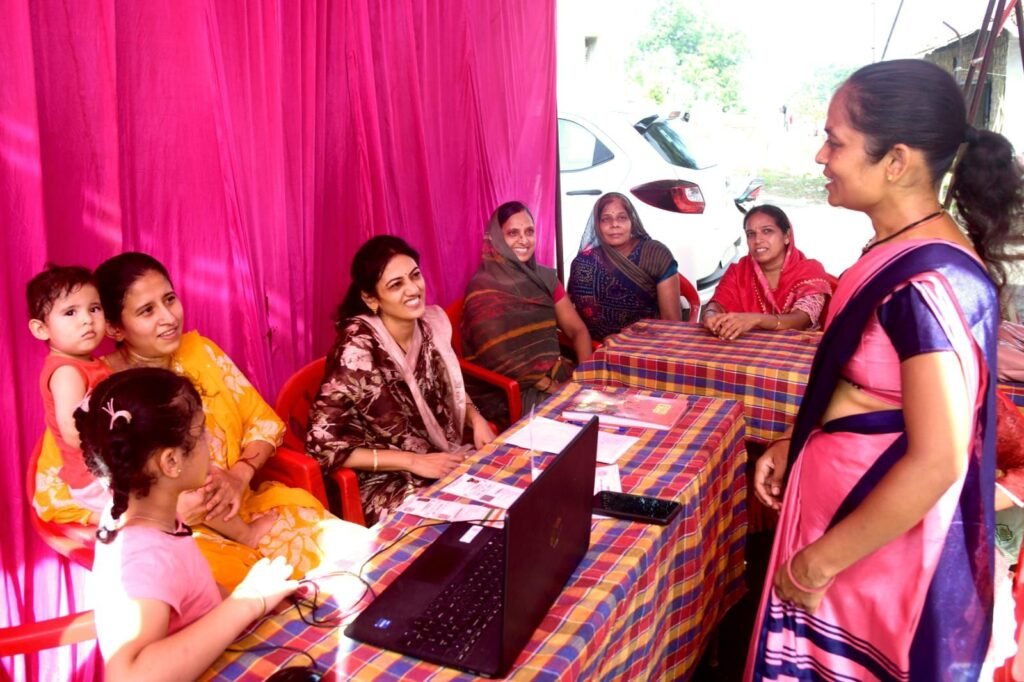 समग्र आईडी से आधार लिंक कराना जरूरी, मेघनगर में शिविर का आयोजन | New India Times