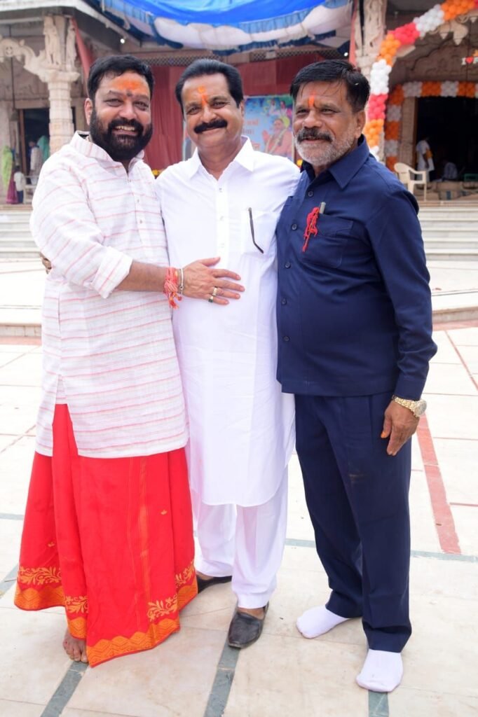 जनसैलाब की गूंज में हनुमंत आश्रम में मनाया गया समाजसेवी चुन्नू भैया का जन्मोत्सव, धार्मिक अनुष्ठानों के साथ मिली शुभकामनाएँ | New India Times