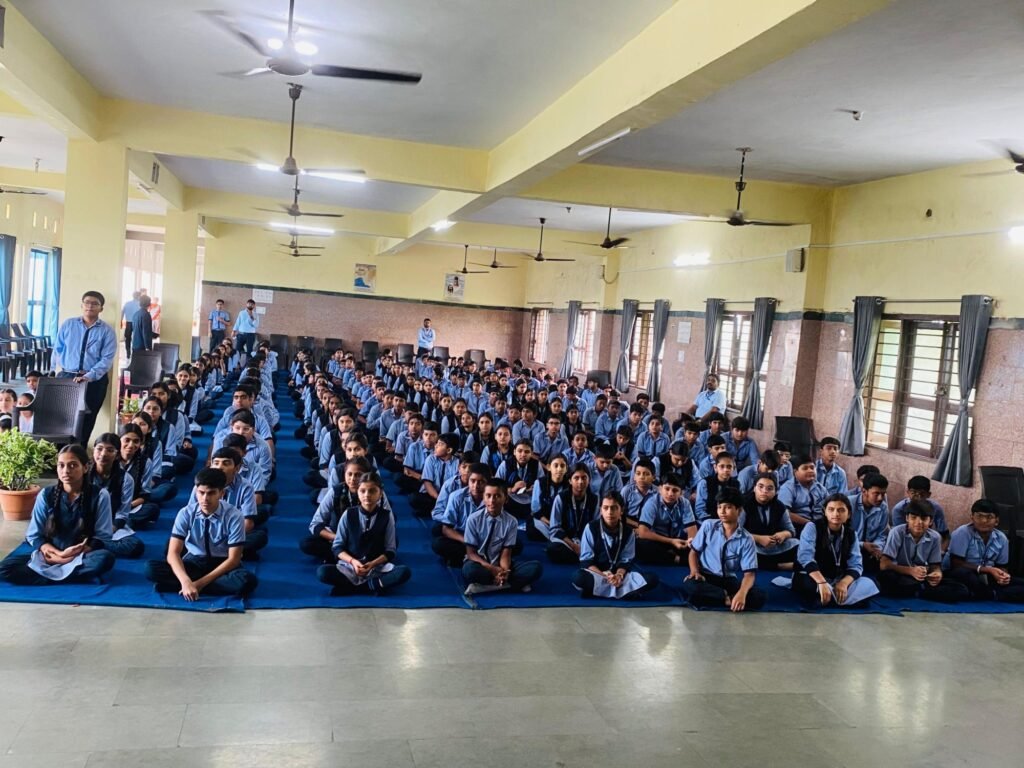 यदि मुझे कभी इस विद्यालय में अध्ययन करने का अवसर मिला होता, तो वह मेरा सौभाग्य होता : एसपी | New India Times