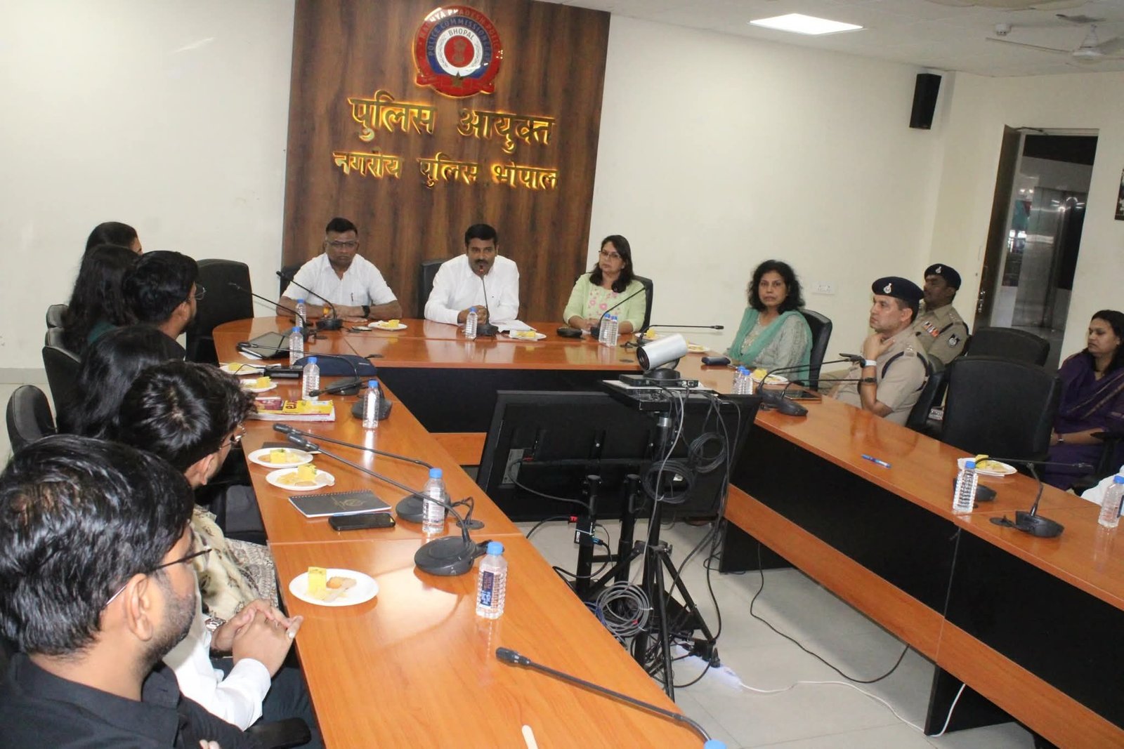 मध्य प्रदेश पुलिस अकादमी भौंरी में प्रशिक्षण कार्यक्रम में सम्मिलित 27 डिप्टी कलेक्टर को भोपाल कमिश्नरेट का कराया गया भ्रमण | New India Times