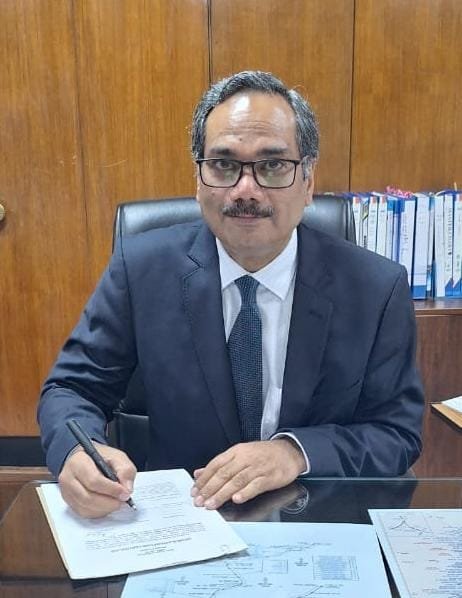 भोपाल मंडल के नए मंडल रेल प्रबंधक (डी.आर.एम.) के रूप में पंकज त्यागी ने ग्रहण किया कार्यभार | New India Times