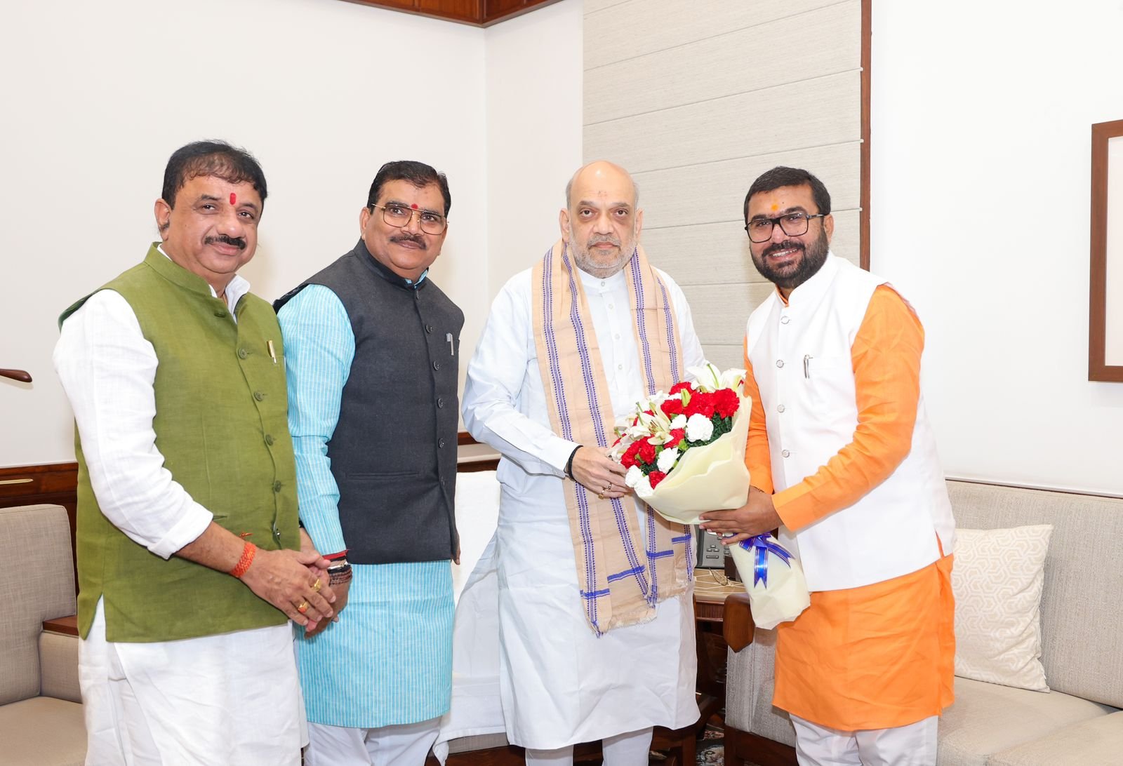 खंडवा संसदीय क्षेत्र के सांसद ज्ञानेश्वर पाटिल ने केंद्रीय गृह एवं सहकारिता मंत्री से की भेंट | New India Times