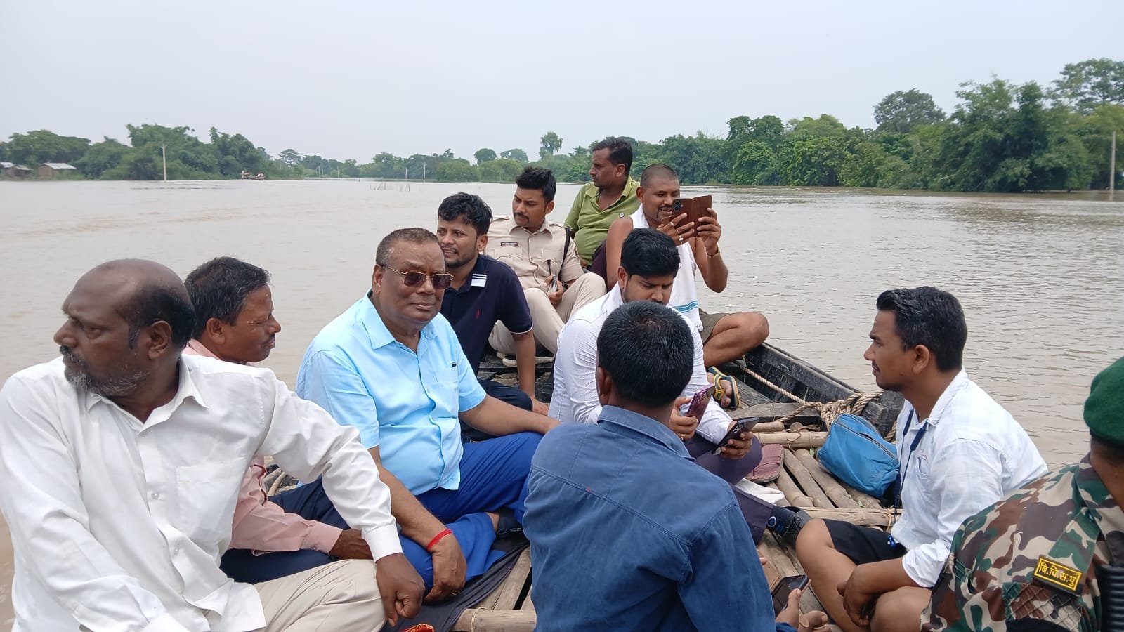 अजगैबीनाथ धाम में गंगा का जलस्तर बढ़ा, सुल्तानगंज की 10 पंचायतों में बाढ़ से हाहाकार | New India Times