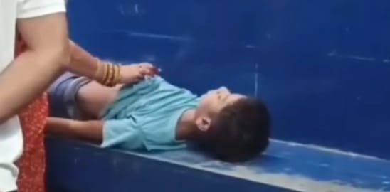 रक्षाबंधन पर अमानगंज में 15 वर्षीय किशोर ने फांसी लगाकर दी जान, परिवार पर टूटा दुखों का पहाड़ 1 रक्षाबंधन पर अमानगंज में 15 वर्षीय किशोर ने फांसी लगाकर दी जान, परिवार पर टूटा दुखों का पहाड़ | New India Times