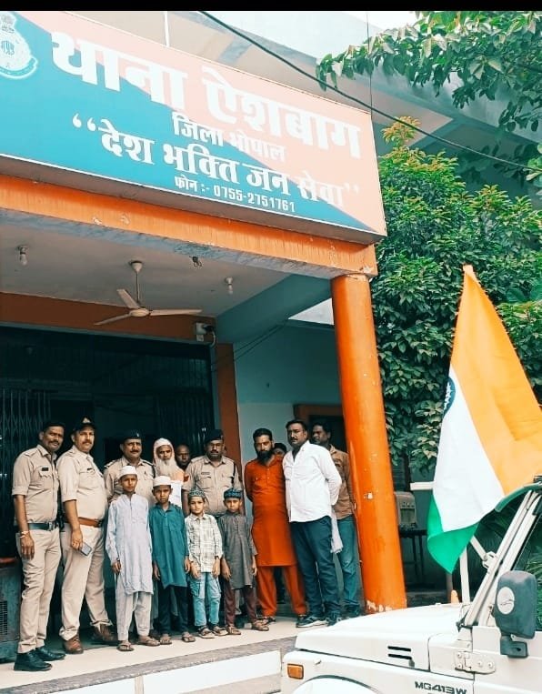 थाना ऐशबाग पुलिस द्वारा त्वरित कार्यवाही: 5 घंटे में खोज निकाले 4 लापता नाबालिग बच्चे | New India Times