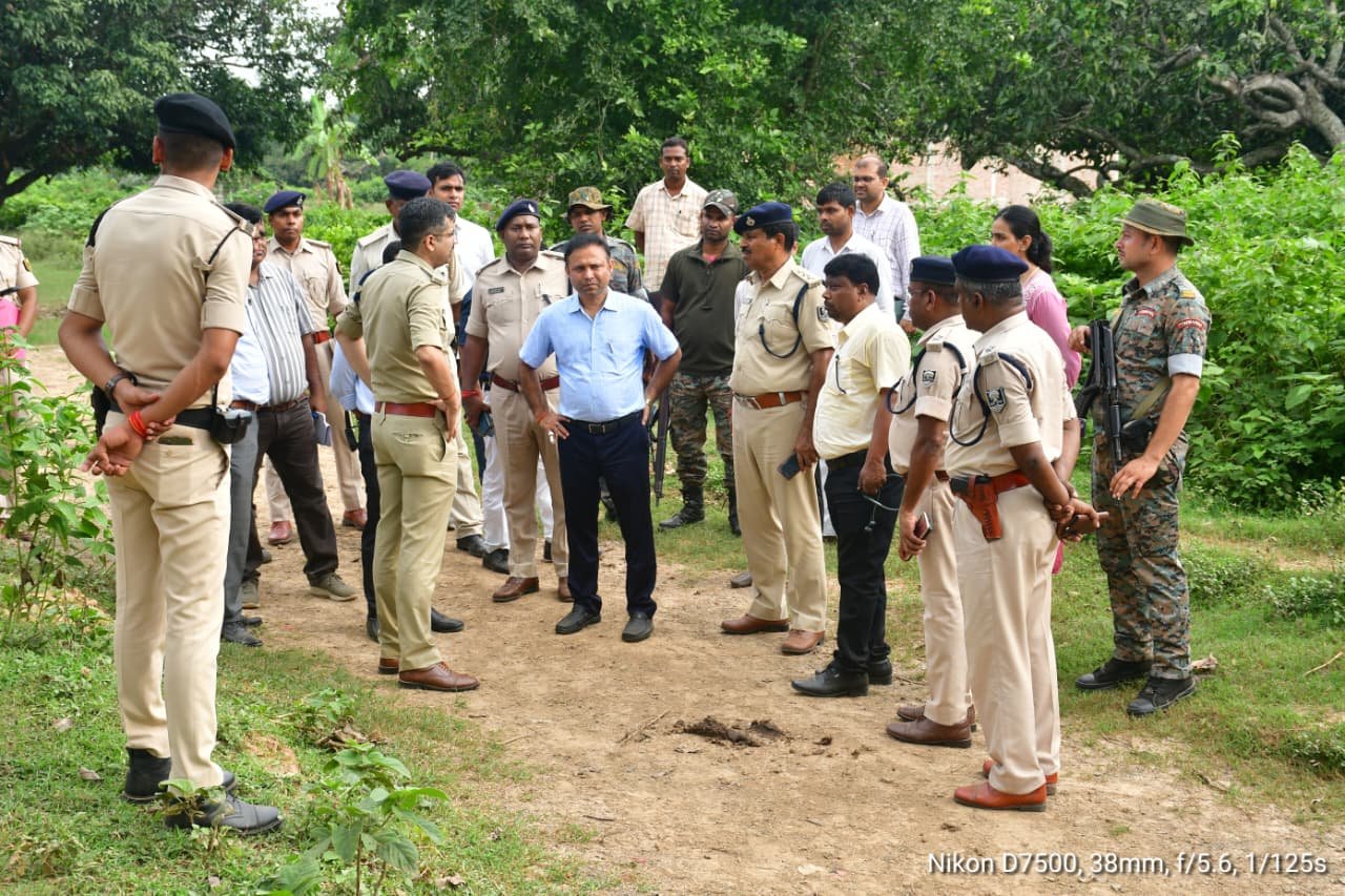पीरपैंती ताप विद्युत घर की जमीन को लेकर डीएम और एसएसपी ने किया निरीक्षण | New India Times