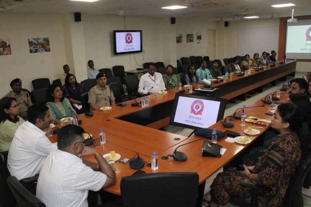 मध्य प्रदेश पुलिस अकादमी भौंरी में प्रशिक्षण कार्यक्रम में सम्मिलित 27 डिप्टी कलेक्टर को भोपाल कमिश्नरेट का कराया गया भ्रमण | New India Times