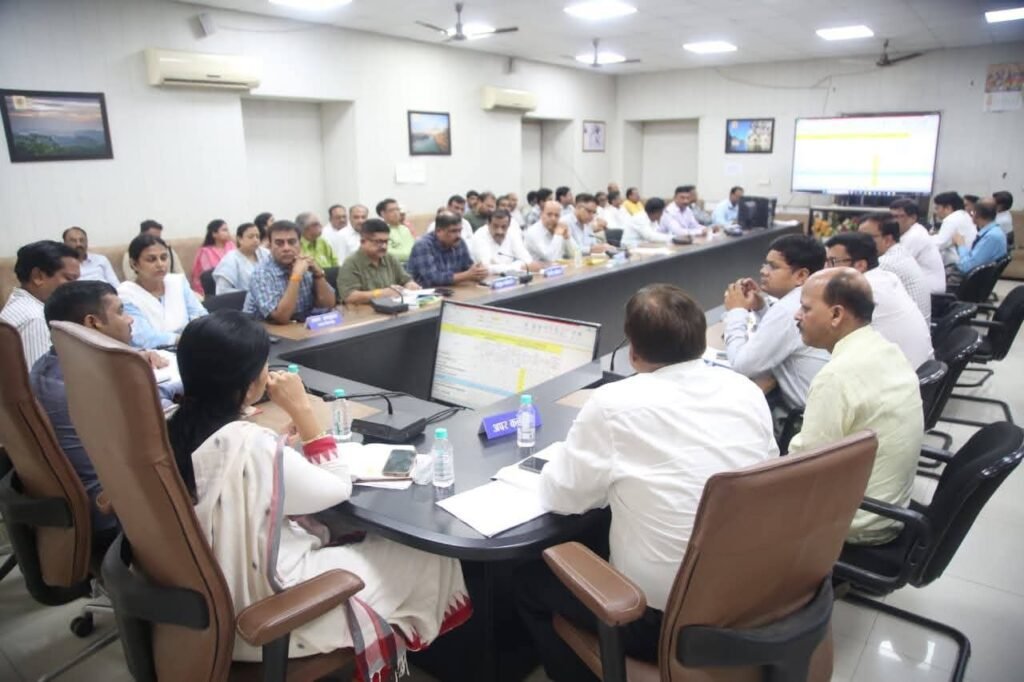 समय-सीमा पत्रों की साप्ताहिक समीक्षा बैठक में भोपाल कलेक्टर ने सभी एसडीएम को भिक्षावृत्ति पर कड़ी कार्यवाही करने का दिया निर्देश | New India Times