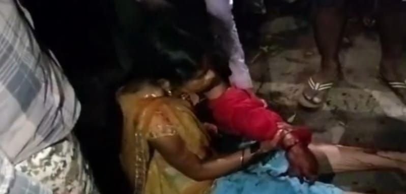 अमानगंज सड़क हादसा: ट्राले की टक्कर से तीन घायल, महिला की हालत गंभीर | New India Times