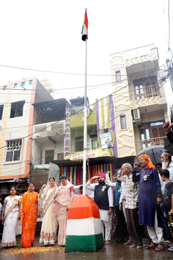 मेघनगर में हर्षोल्लास के साथ मनाया गया 79वां स्वतंत्रता दिवस 3 मेघनगर में हर्षोल्लास के साथ मनाया गया 79वां स्वतंत्रता दिवस | New India Times