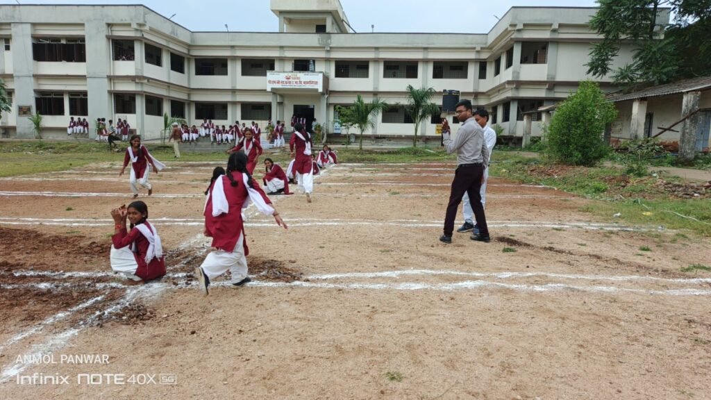 खेलकूद गतिविधियों से बच्चों को मिला तनावमुक्त माहौल और नया जोश | New India Times