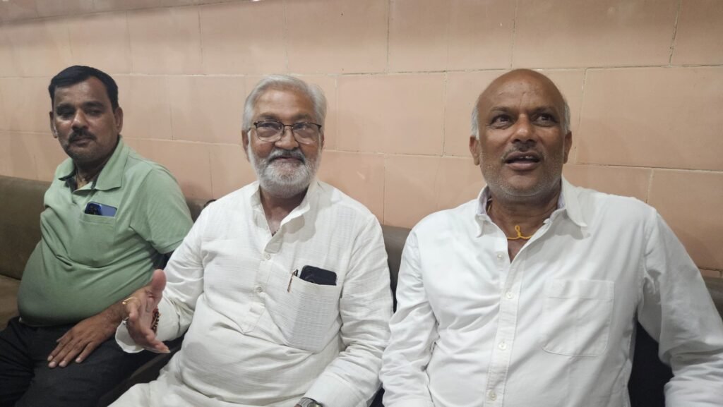 नगरपालिका अध्यक्ष हटाए जाने के बाद सीएमओ व लेखपाल पर भी गिरेगी गाज: विधायक पटेरिया 2 नगरपालिका अध्यक्ष हटाए जाने के बाद सीएमओ व लेखपाल पर भी गिरेगी गाज: विधायक पटेरिया | New India Times