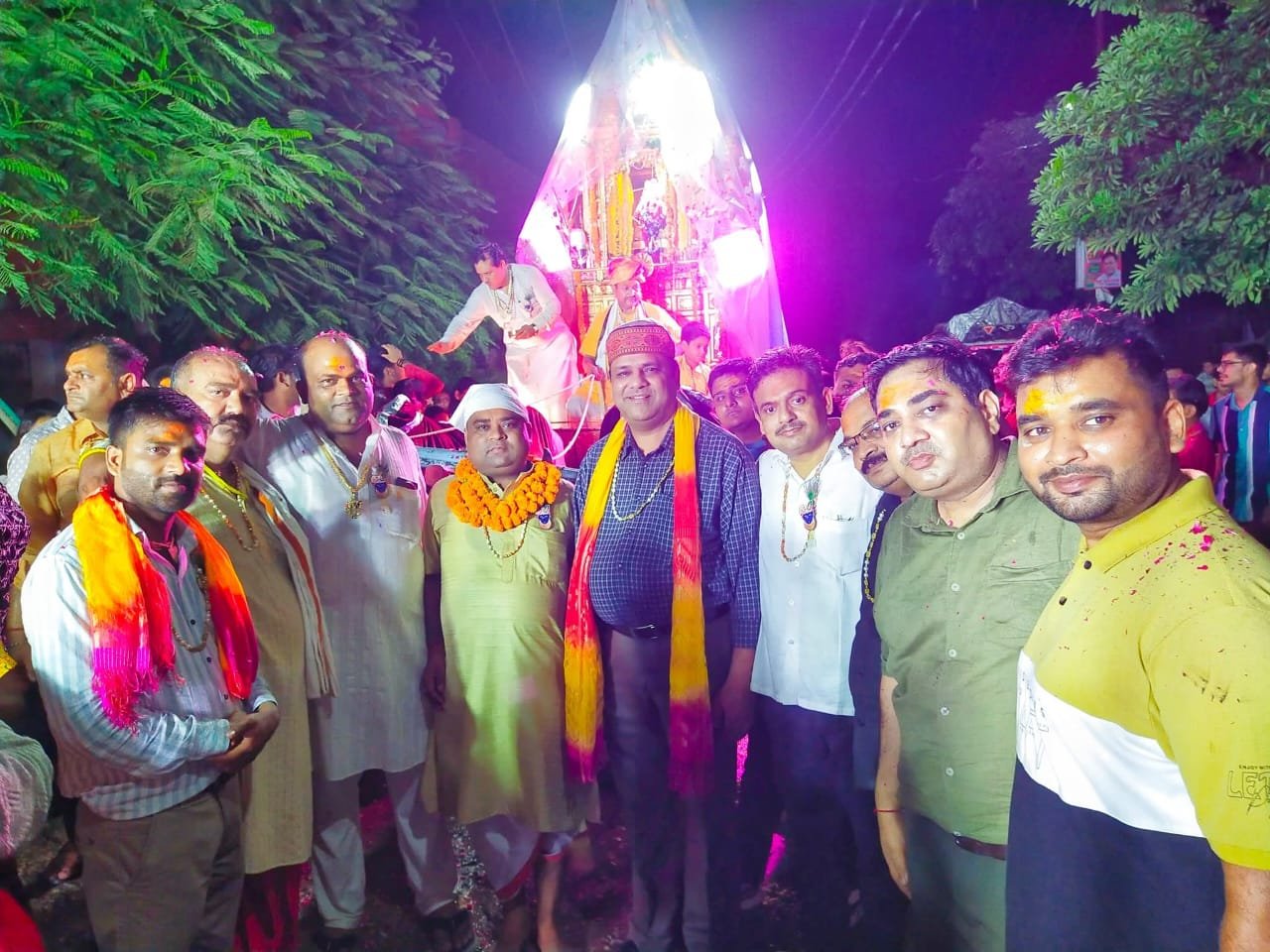 बागपत में ठाकुरद्वारा मंदिर की भव्य रथयात्रा, श्रद्धालुओं ने किया स्वागत | New India Times