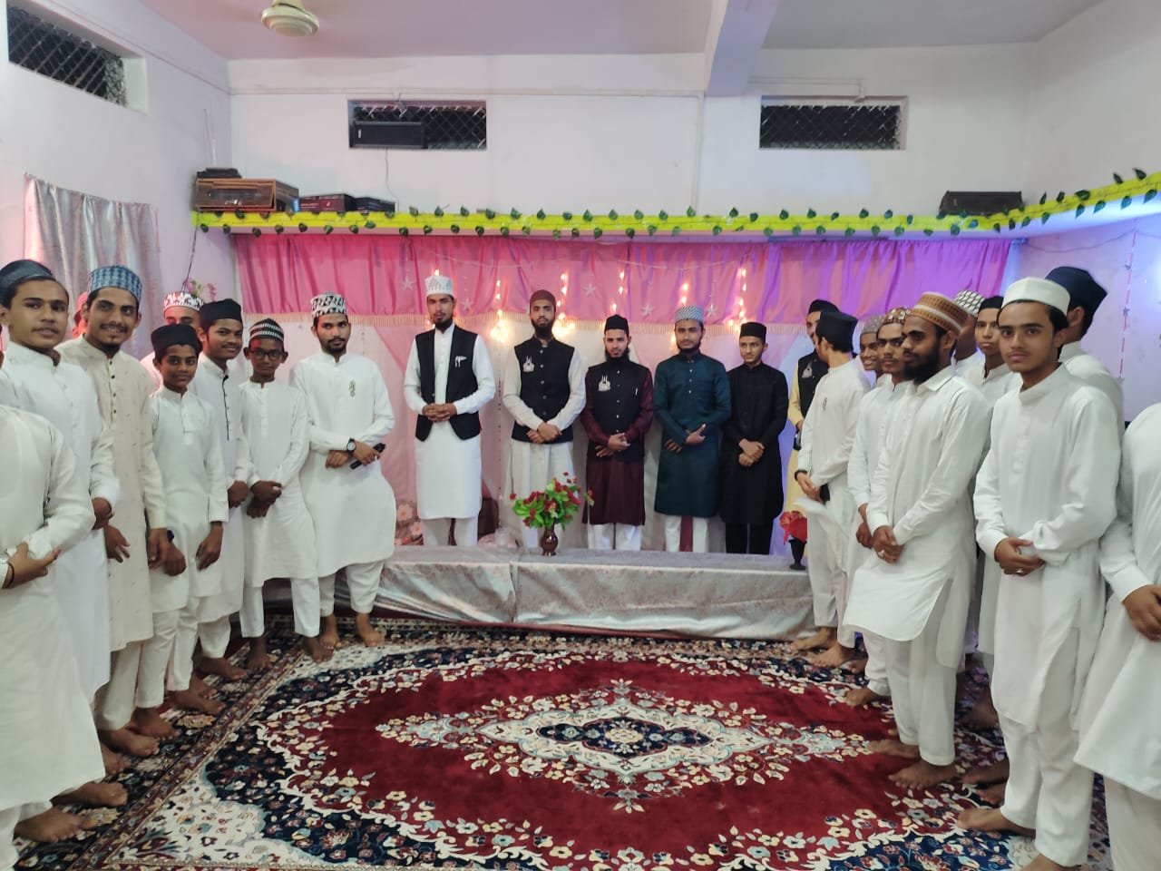 मदरसा फ़ारुक़िया सुल्तान उल उलूम, मोमिपुरा में मनाया गया जश्ने मीलाद ए मुस्तफ़ा | New India Times