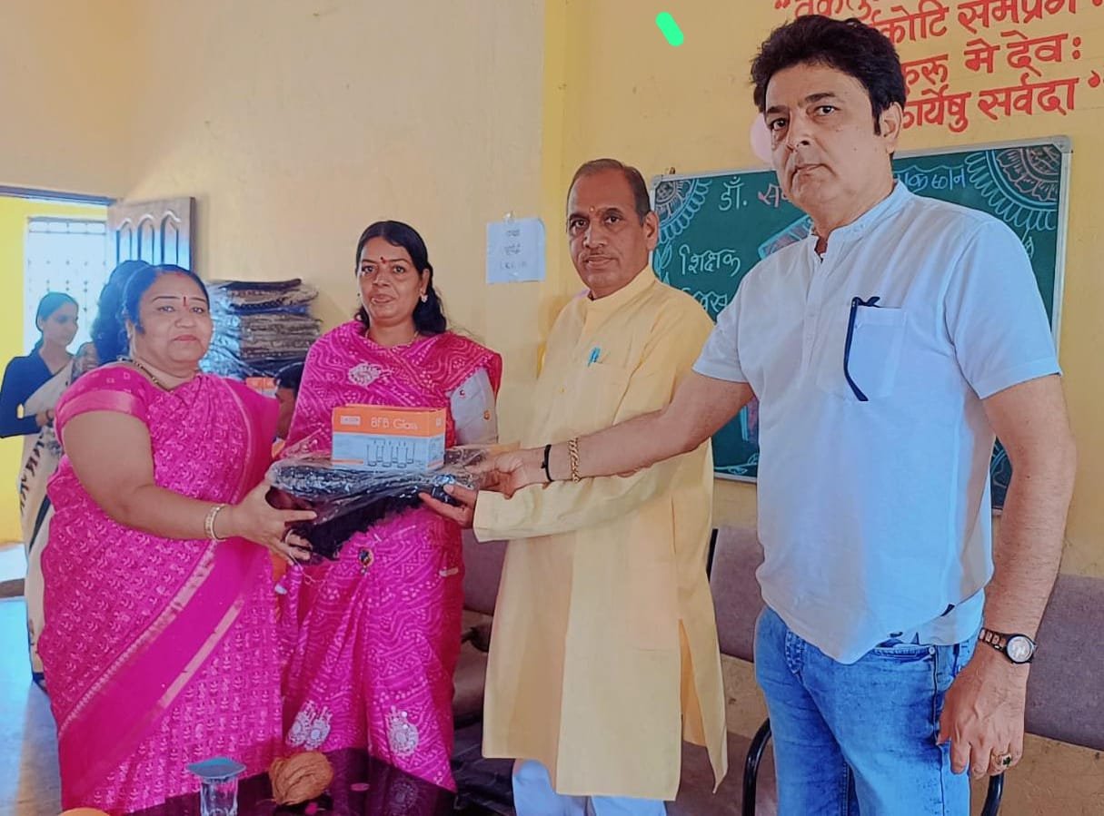 शिक्षक दिवस पर गुरुजनों का किया गया सम्मान | New India Times