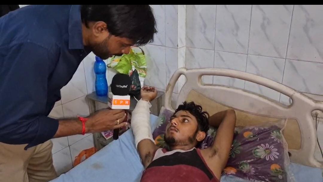 दिल्ली से लौट रहे युवक पर दबंगों का हमला, हाथ-पैर तोड़े – पुलिस तीन दिन से खामोश | New India Times