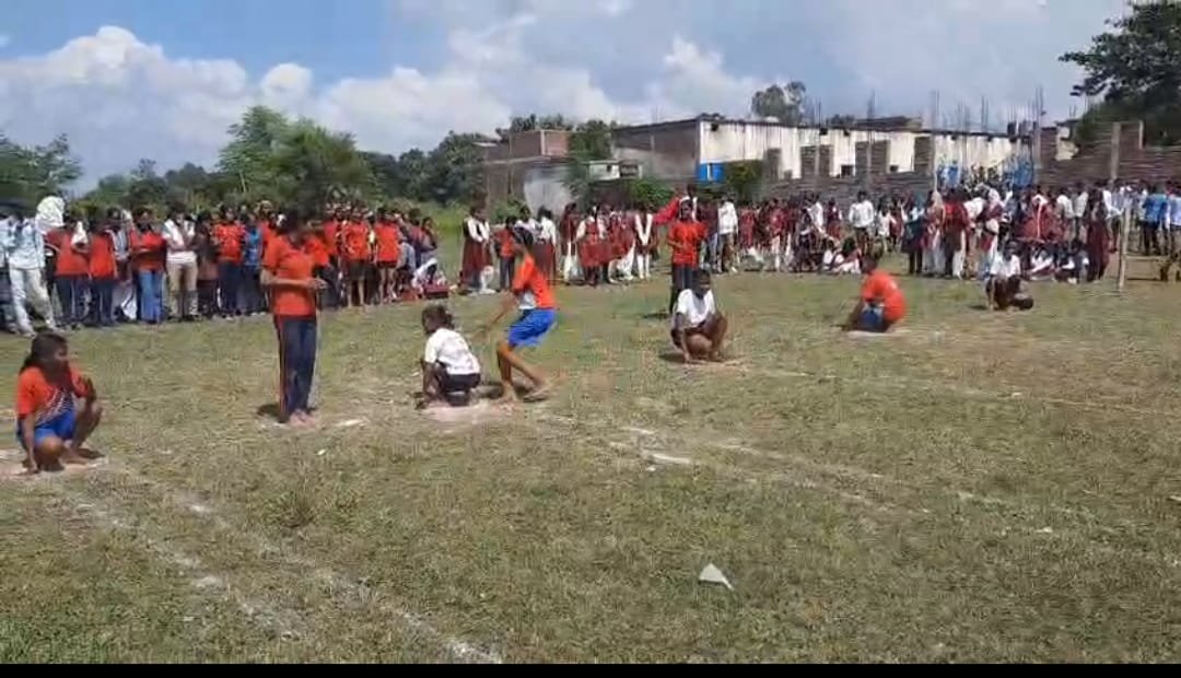 करमा में संपन्न हुई जनपदीय खो-खो प्रतियोगिता, छात्र-छात्राओं ने दिखाया दमखम 1 करमा में संपन्न हुई जनपदीय खो-खो प्रतियोगिता, छात्र-छात्राओं ने दिखाया दमखम | New India Times