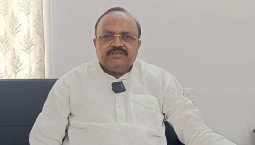 बीजेपी नेता दिलीप मिश्रा ने नवरात्री के पहले दिन से ही नई जीएसटी दरें लागू करने के लिए प्रधानमंत्र नरेंद्र मोदी, वित्त मंत्री निर्मला सीतारमण का किया आभार प्रकट 1 बीजेपी नेता दिलीप मिश्रा ने नवरात्री के पहले दिन से ही नई जीएसटी दरें लागू करने के लिए प्रधानमंत्र नरेंद्र मोदी, वित्त मंत्री निर्मला सीतारमण का किया आभार प्रकट | New India Times