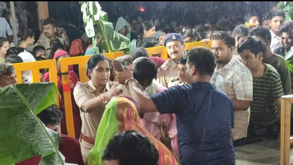 अमानगंज नीलकमल पंडाल में भव्य गणेश महाआरती, 11,111 लड्डुओं का हुआ प्रसाद वितरण | New India Times