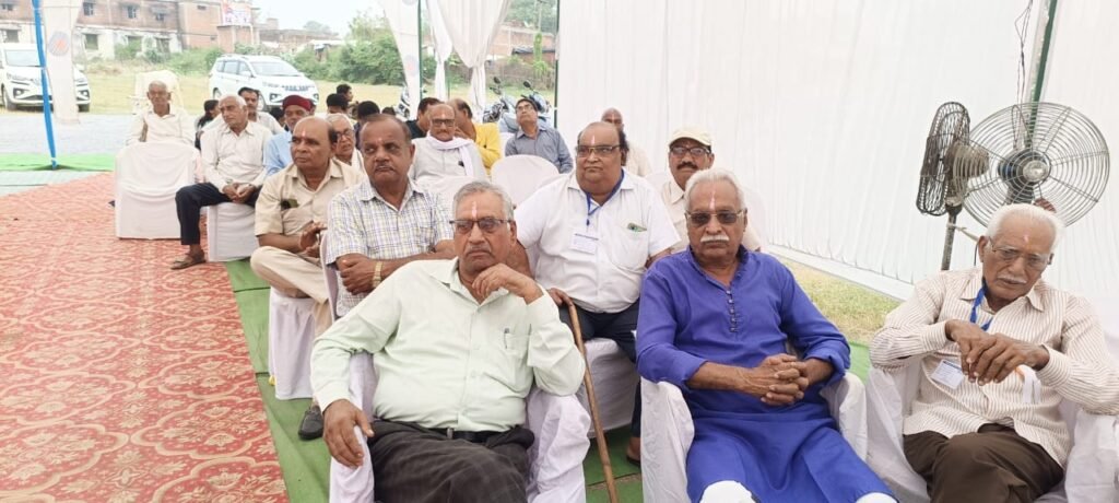 मुकुंदपुर में भारत पेंशनर समाज का सम्मान समारोह संपन्न, पेंशनरों को किया गया सम्मानित | New India Times