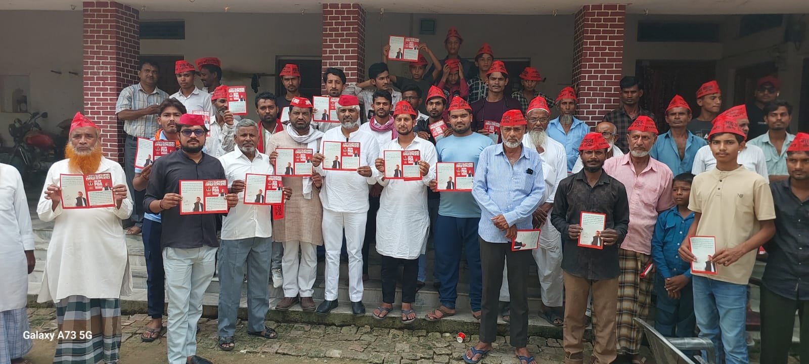 पंडितपुर में समाजवादी पार्टी की पीडीए पंचायत, सैकड़ों लोगों ने ली सदस्यता | New India Times