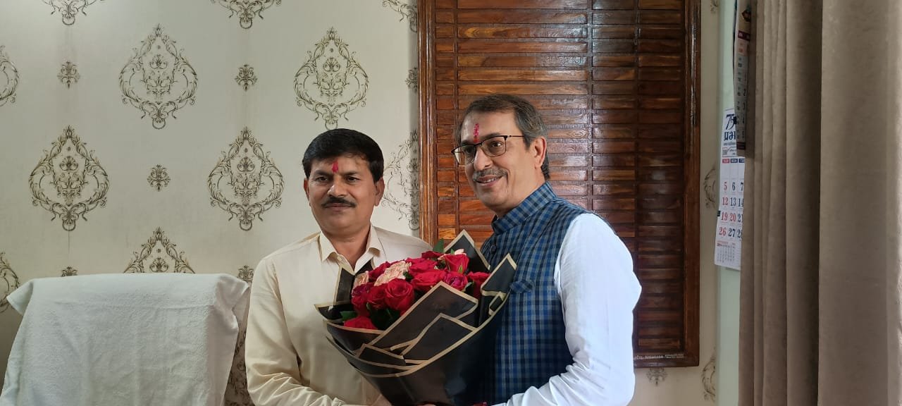 नीरज कुमार वशिष्ठ ने संभाला पांढुर्णा कलेक्टर का पद 1 नीरज कुमार वशिष्ठ ने संभाला पांढुर्णा कलेक्टर का पद | New India Times