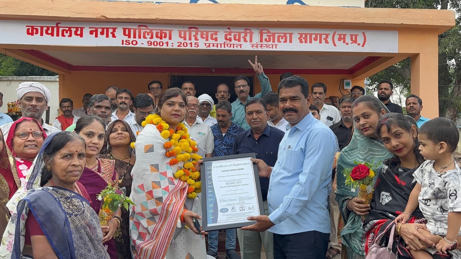 मध्यप्रदेश शासन के आदेश पर नेहा अलकेश जैन ने पुनः संभाला देवरी नगरपालिका अध्यक्ष पद, कहा: नगर का सम्पूर्ण विकास ही मेरा उद्देश्य | New India Times