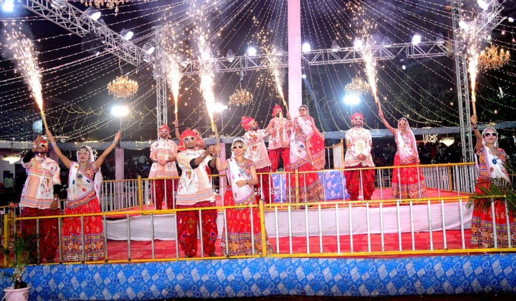 फुटतालाब में भक्ति का अद्भुत संगम, माँ की आराधना में उमड़ा आस्था का सैलाब | New India Times